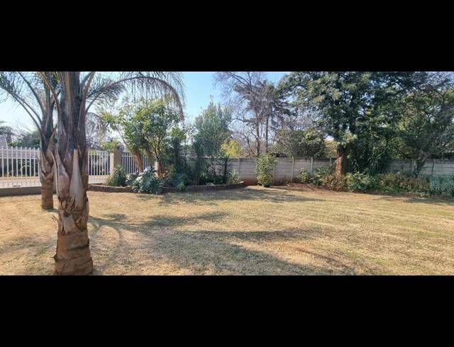 5 BEDROOM HOUSE FOR SALE IN WIERDA PARK